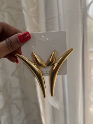 Boucle d’oreille corne d’or