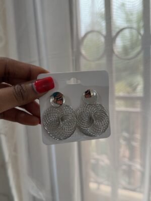 Boucle d’oreille tourbillon argenté