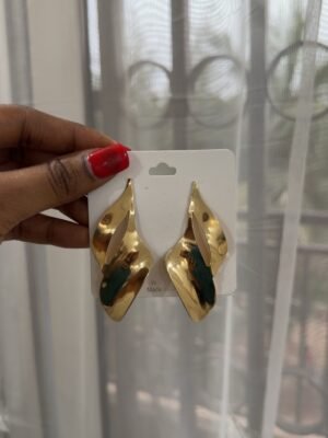 Boucle d’oreille ruban doré