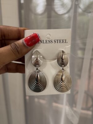Boucle d’oreille double coquille argentée