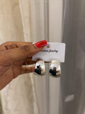 Boucle d’oreille argentée créole