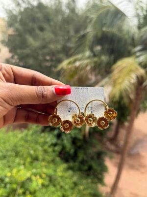 Boucle d’oreille 3fleurs